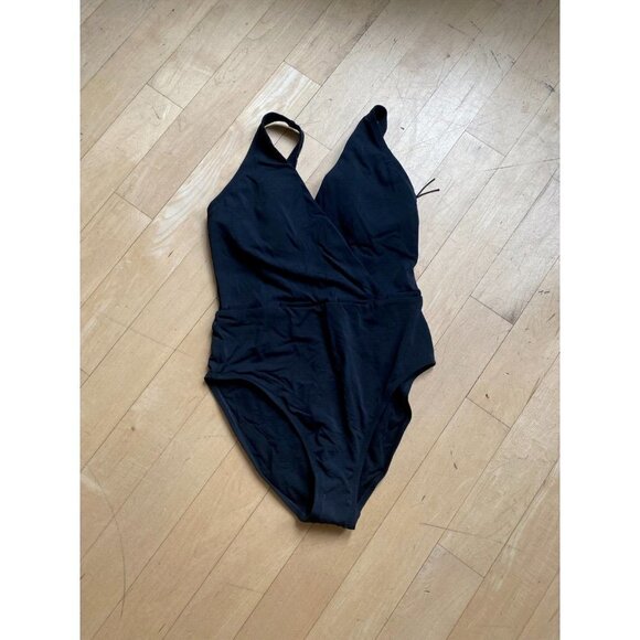 Robin Piccone "Emma" one-piece black womens BNWOT swimsuit sz 12 no belt - Picture 2 of 10
